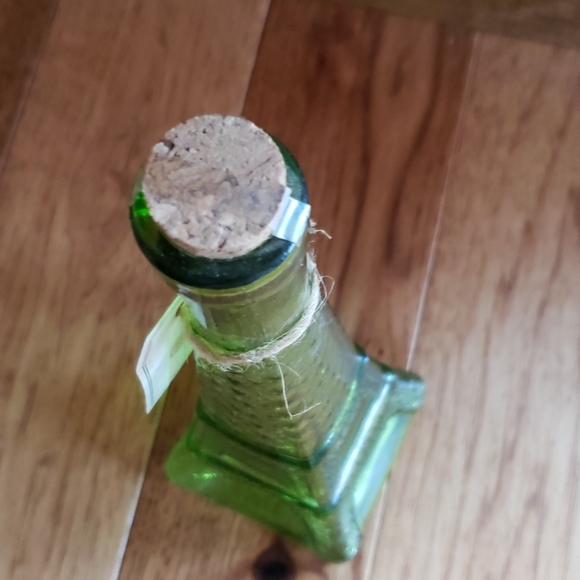 NWT Vintage Collection Eiffel Tower Bottle - Picture 5 of 8